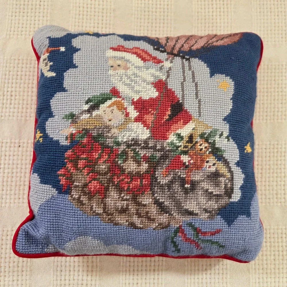 Imperial Elegance Needlepoint Santa Claus Sleigh Christmas‎ Decorative Pillow